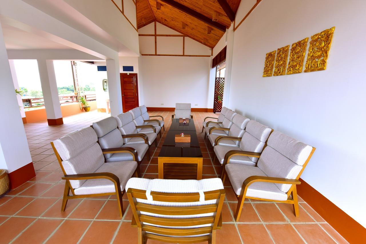 Hotel Maineli Nyaung Shwe Ngoại thất bức ảnh